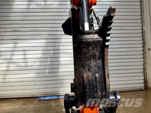 Kubota M62 Rýpadlo-nakladače