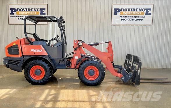 Kubota R530 Kolové nakladače