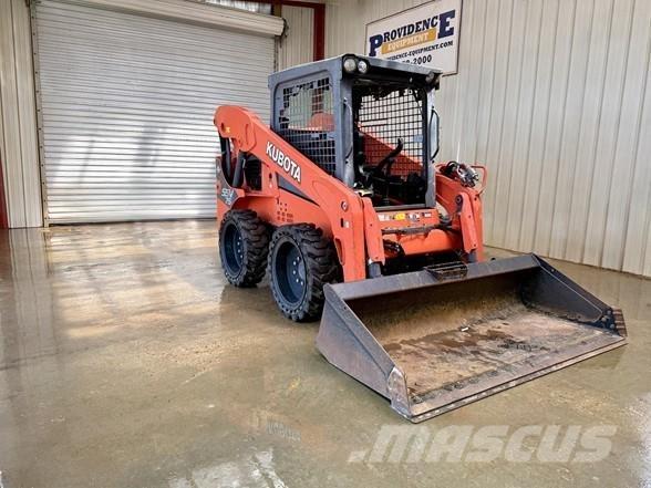 Kubota SSV75 Smykem řízené nakladače