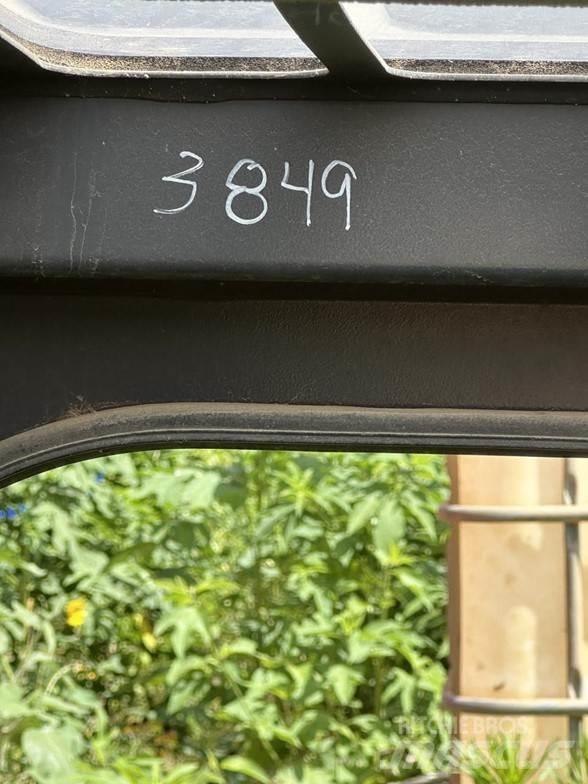 Kubota SVL Kabiny a interiér