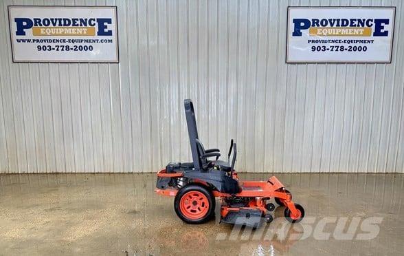 Kubota Z121S Sekačky s nulovým poloměrem otáčení