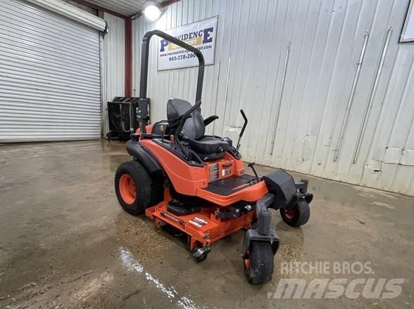 Kubota ZD1211 Sekačky s nulovým poloměrem otáčení