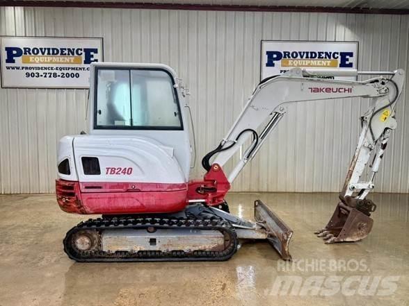 Takeuchi TB240 Mini rýpadla < 7t
