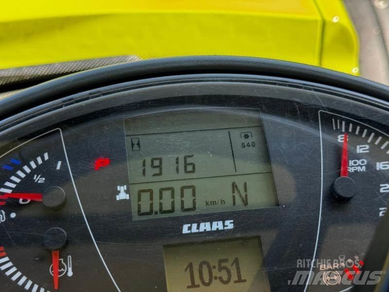 CLAAS AXION 870 Traktory