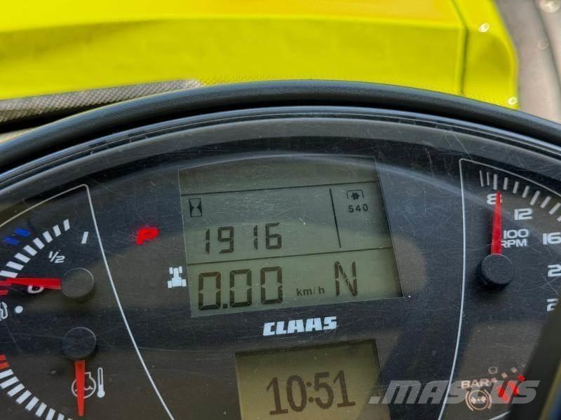 CLAAS AXION 870 Traktory
