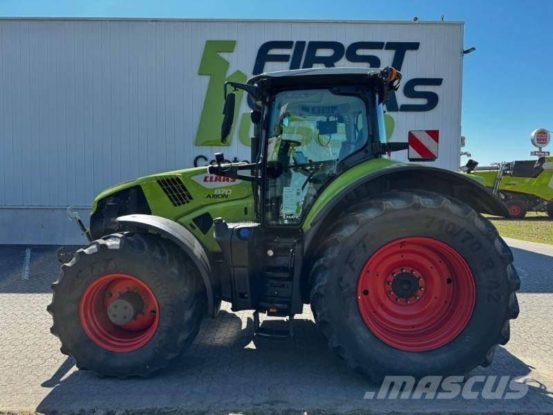 CLAAS AXION 870 Traktory