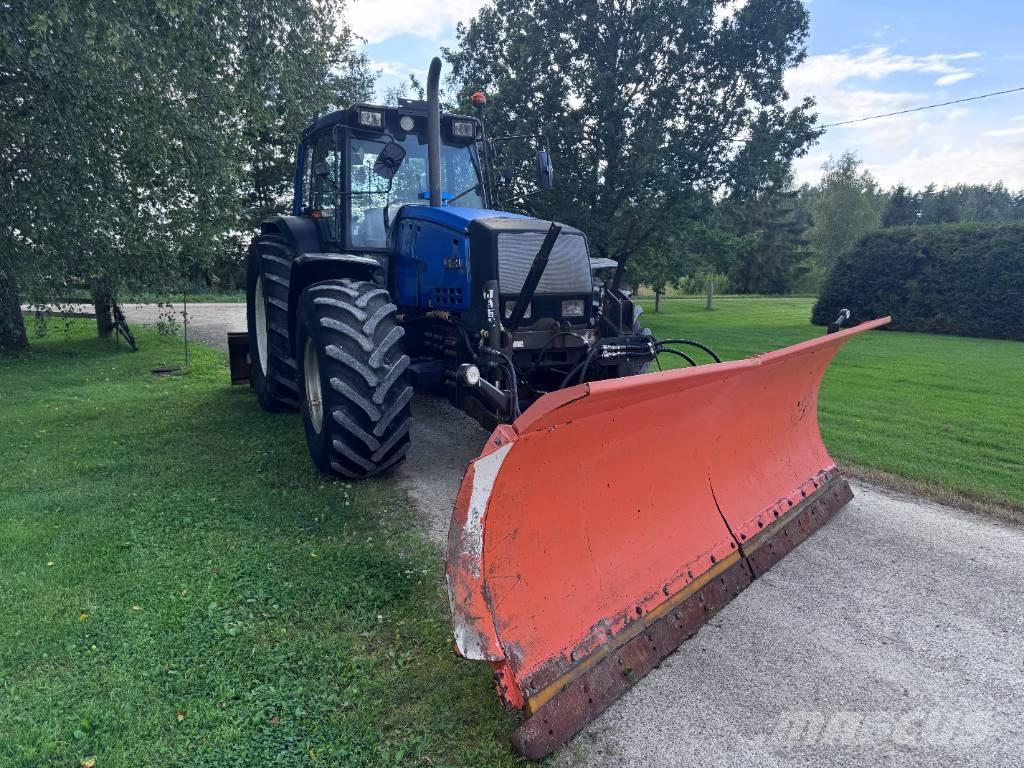 Valtra 8400-4 Traktory