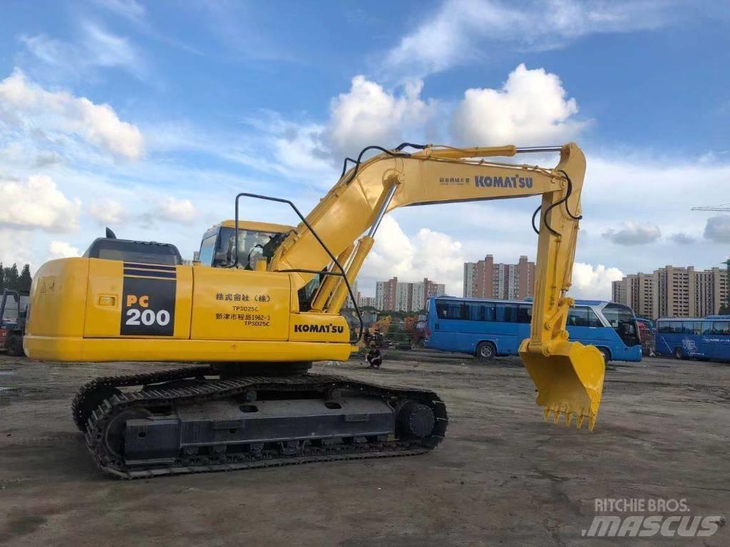 Komatsu PC 200-7 Pásová rýpadla