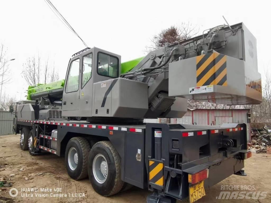 Zoomlion ZTC 550 Univerzální terénní jeřáby