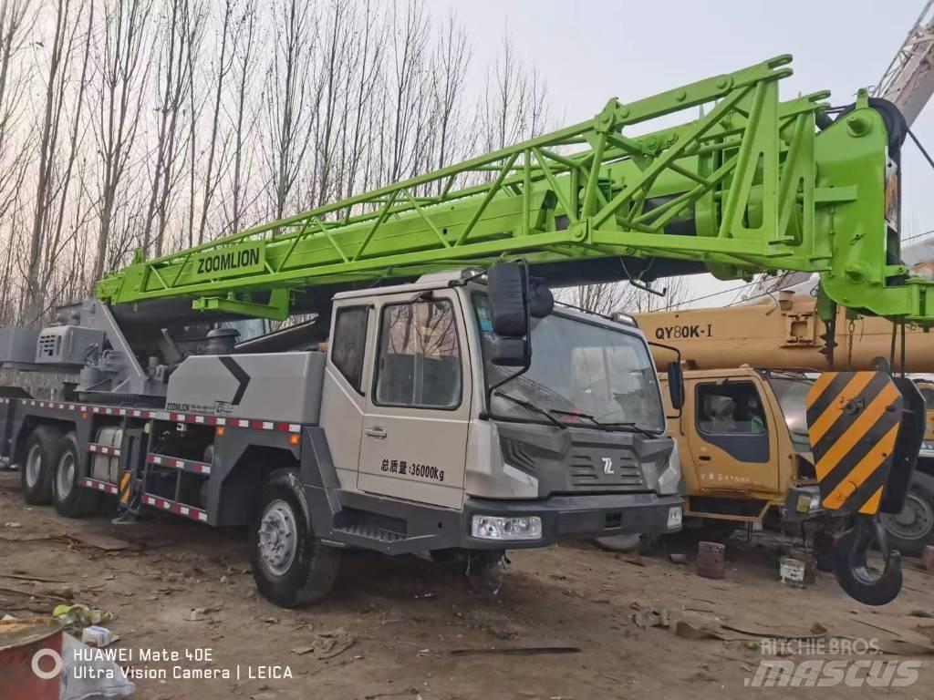 Zoomlion ZTC 550 Univerzální terénní jeřáby