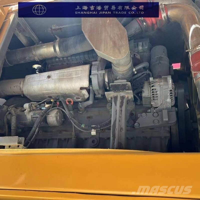 Sany SCT1000C Univerzální terénní jeřáby