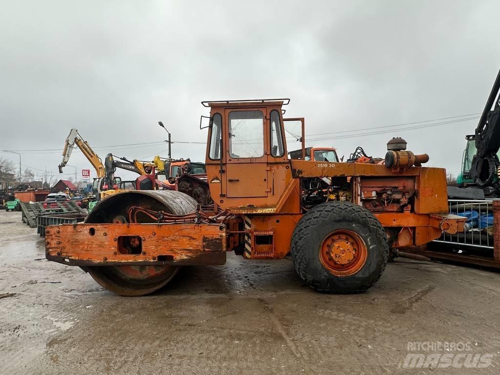 Hamm 2510 SD Tahačové válce