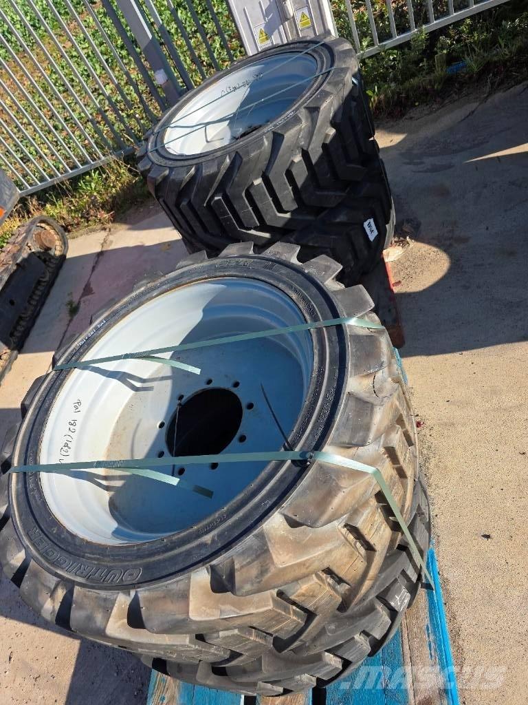 Genie Z 60/34 J Pneumatiky, kola a ráfky