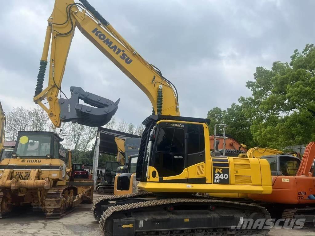 Komatsu PC 240 Pásová rýpadla