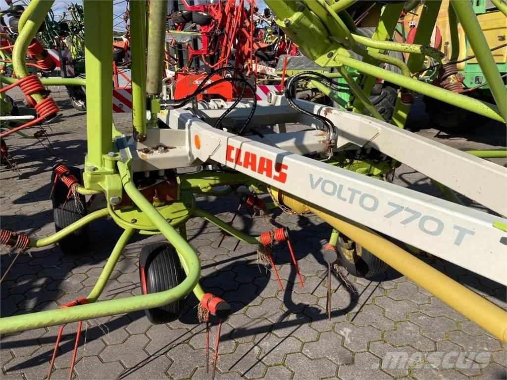 CLAAS Volto 770 T Obraceče a shrabovače sena