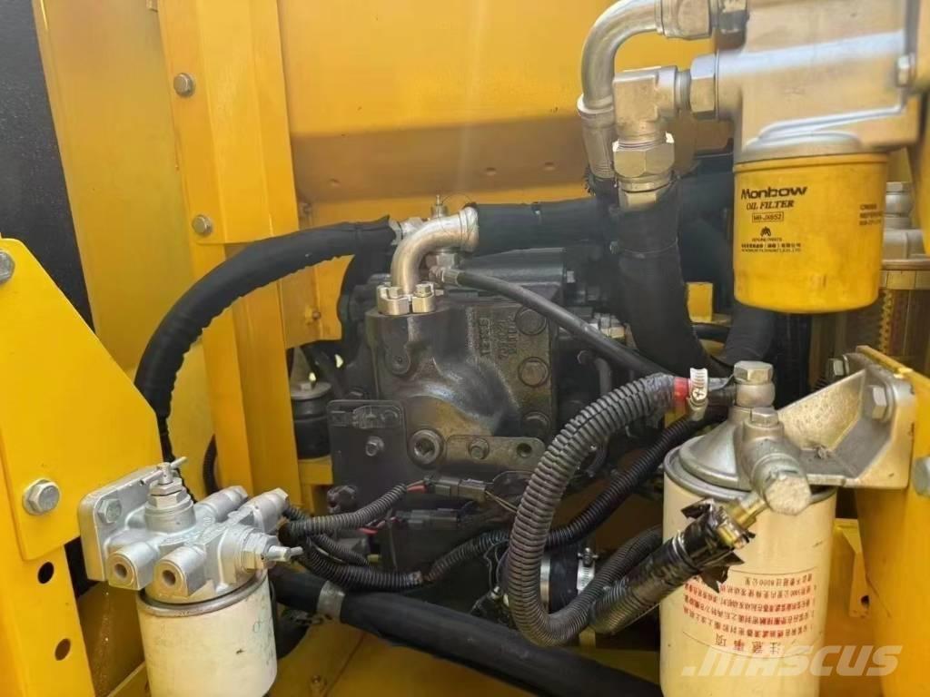 Komatsu PC 130 Pásová rýpadla