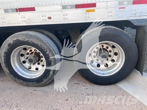 Utility 3000R Chladírenské návěsy