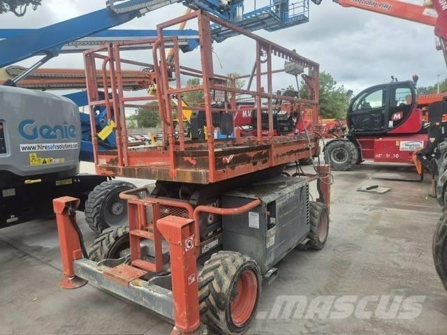 SkyJack 6832RT Nůžková zvedací plošina