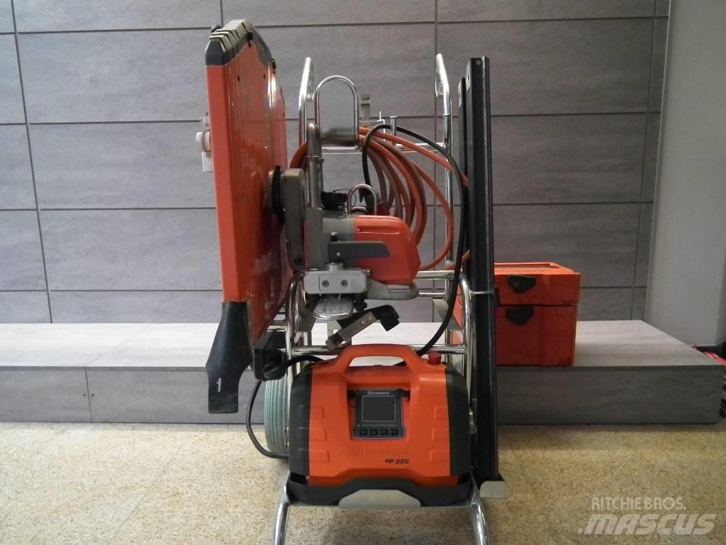 Husqvarna WS220 Pily na beton a kámen