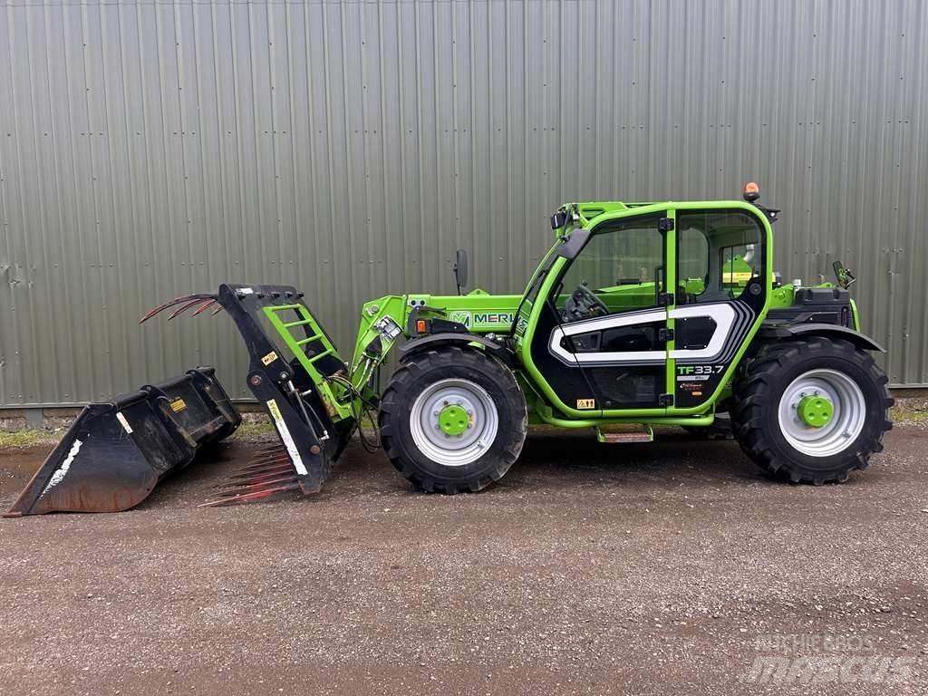 Merlo TF33.7 Teleskopické manipulátory