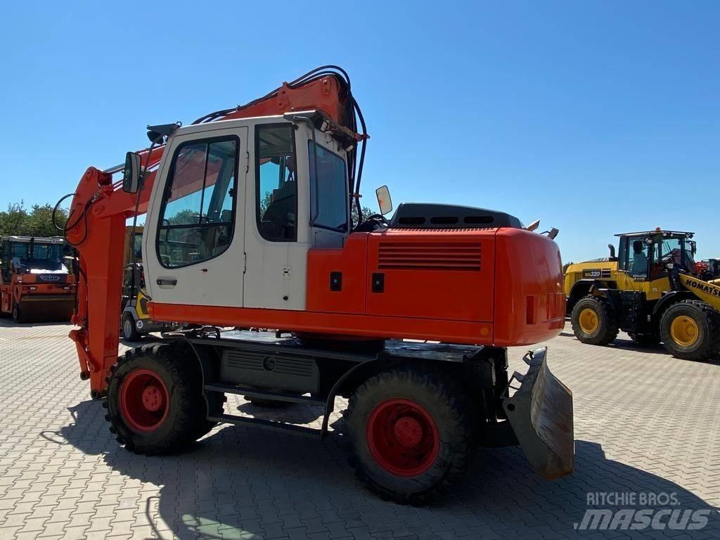 Liebherr A 900 C Kolová rýpadla