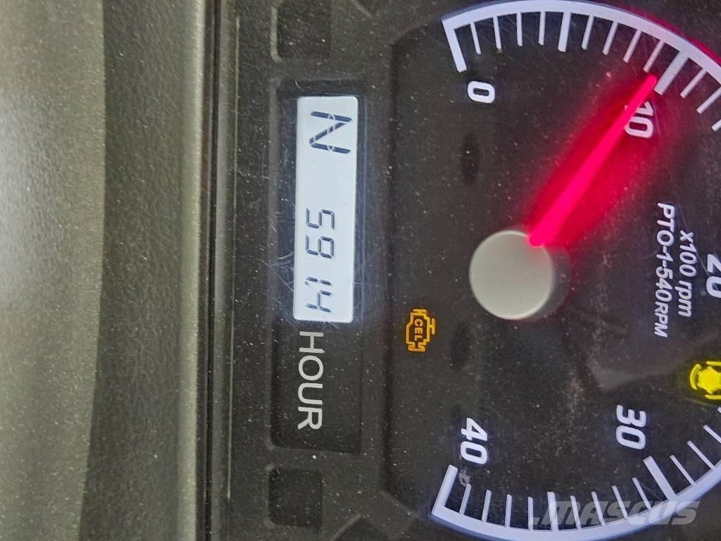 Kioti NX 5510 HST Kompaktní traktory