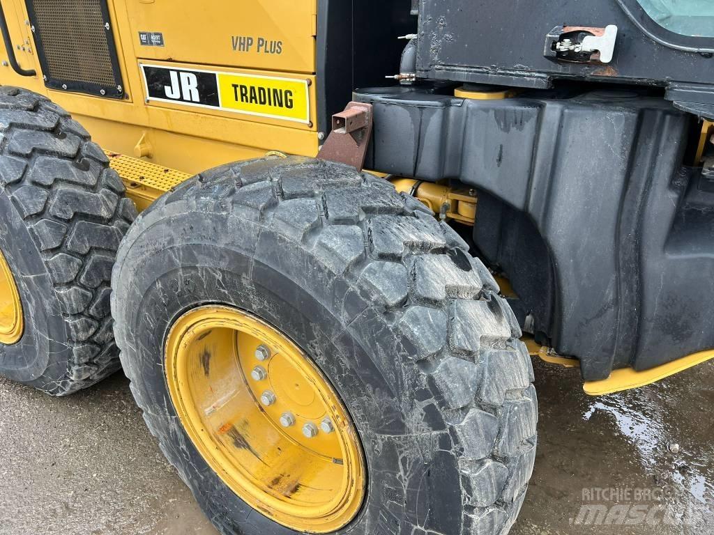 CAT 140 M AWD Grejdry