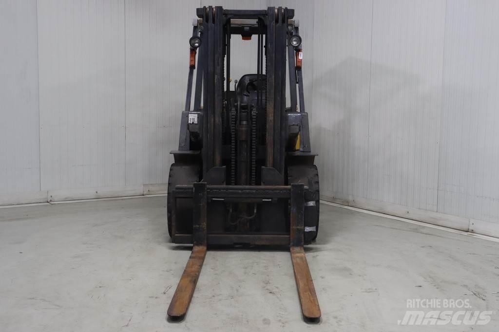 TCM FD40T2 Dieselové vozíky