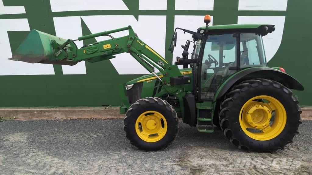 John Deere 5115R Traktory