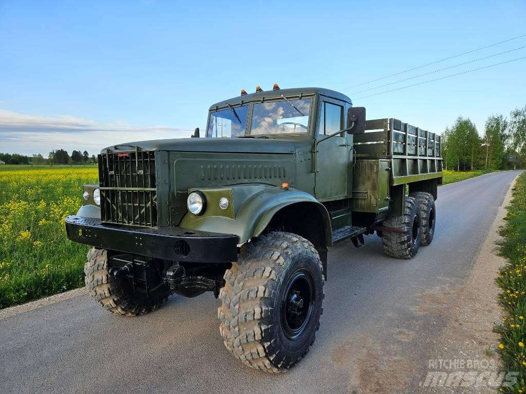 Kraz 255 B Valník s navijákem
