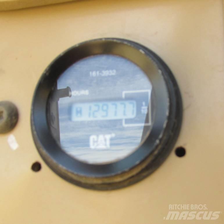 CAT 140 H Grejdry