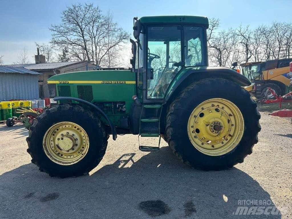 John Deere 7810 Traktory