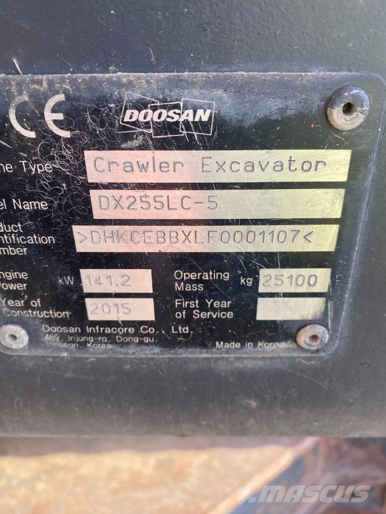 Doosan DX 255 LC-5 Pásová rýpadla