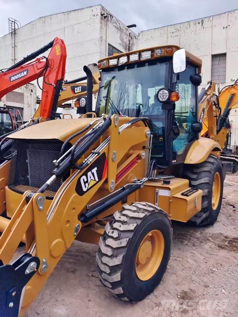 CAT 420 F Rýpadlo-nakladače