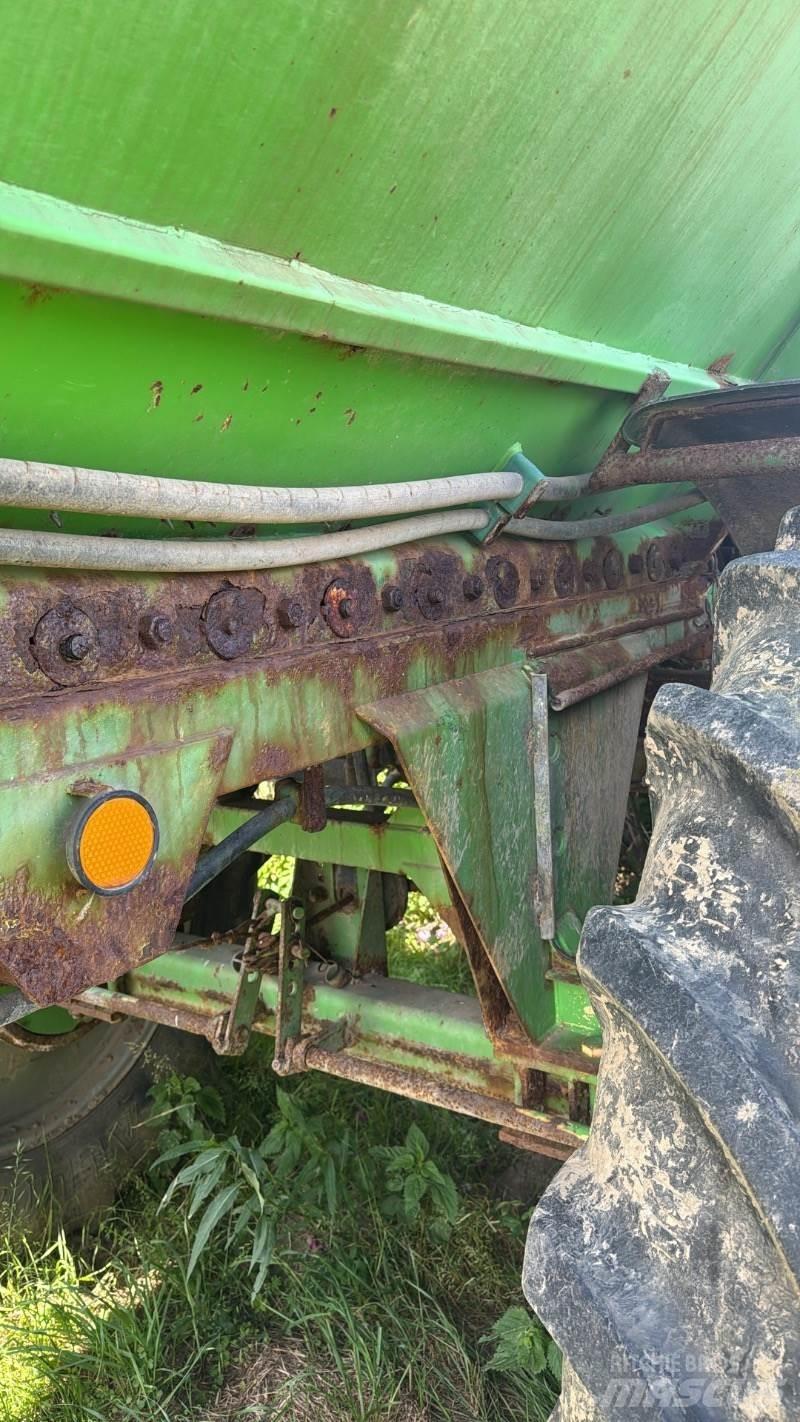  GÜSTROWER D 045 Rozmetadlo minerálních hnojiv