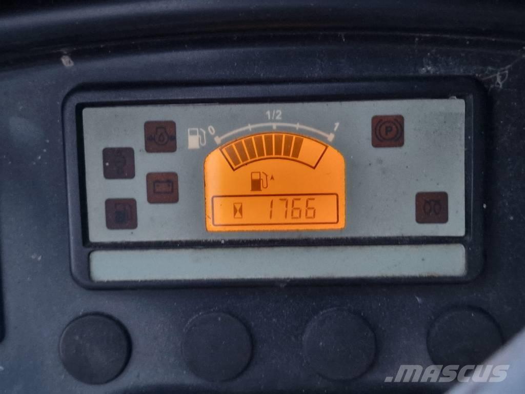 Dynapac CC 1000 Tandemové válce