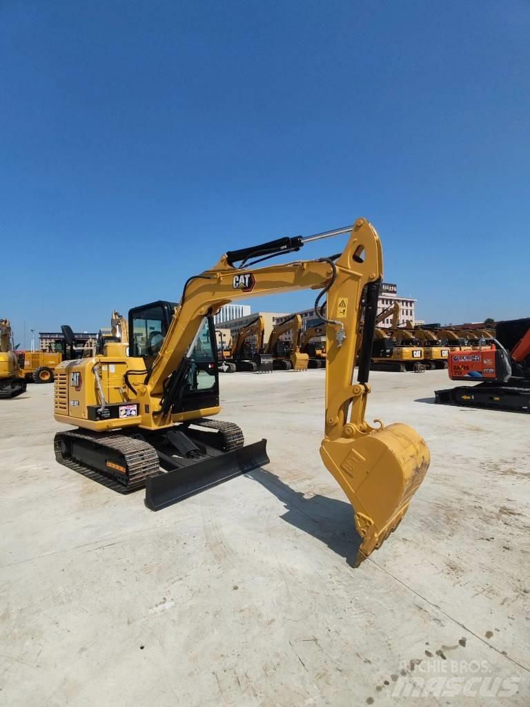 CAT 305.5 Mini rýpadla < 7t