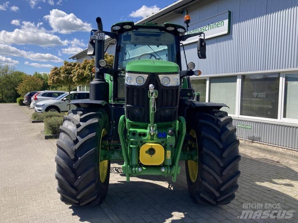 John Deere 6195M Traktory