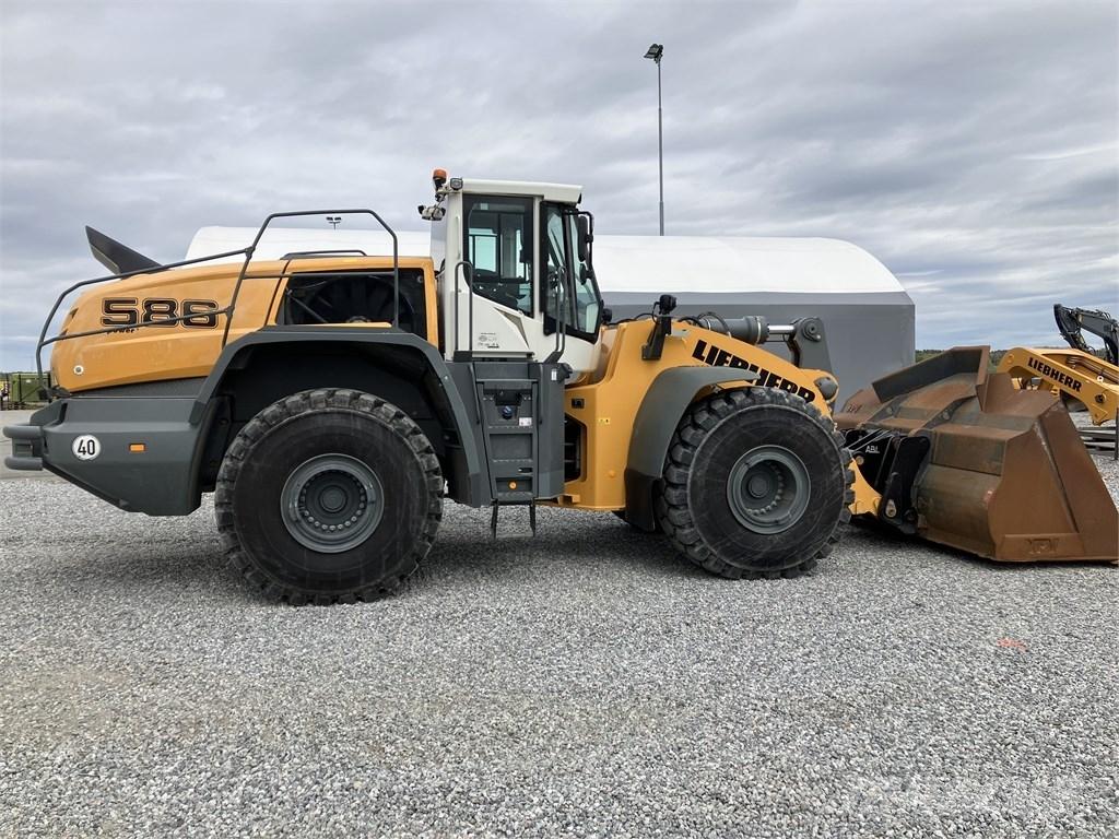 Liebherr L586 Xpower Kolové nakladače