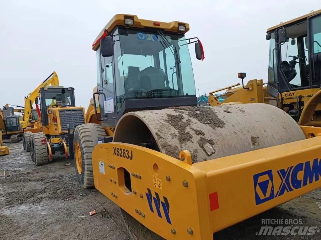 XCMG XC263J Tahačové válce