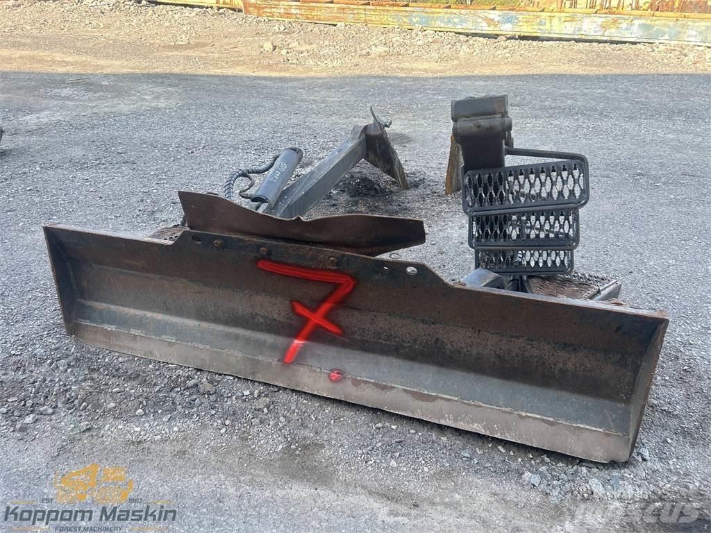 Valmet 890.2 Další komponenty