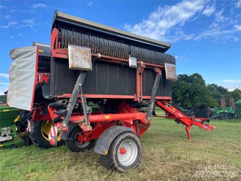 Kuhn MergeMaxx950 Řádkovače