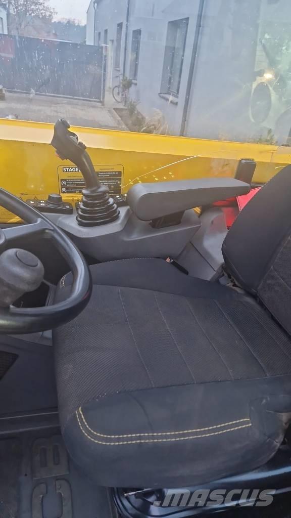 JCB 542-70 AGRI Teleskopické manipulátory