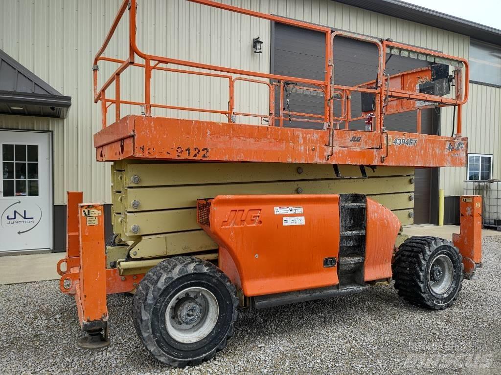 JLG 4394 RT Nůžková zvedací plošina