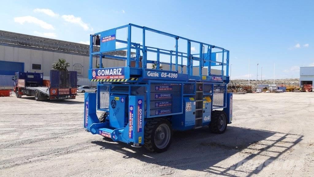 Genie GS 4390 RT Nůžková zvedací plošina