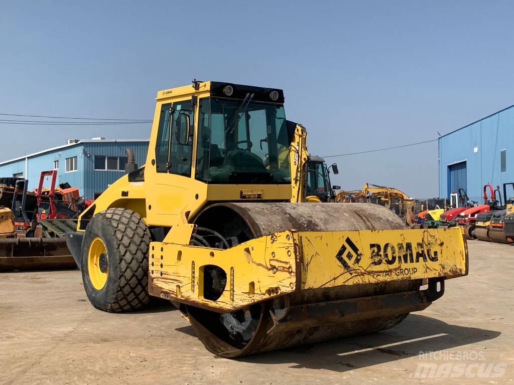 Bomag BW 219 D H-4 Tahačové válce
