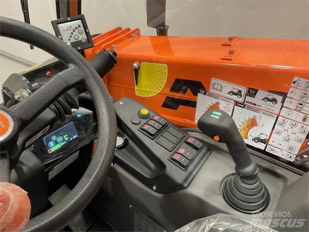 Ausa T164EX4 Teleskopické plošiny