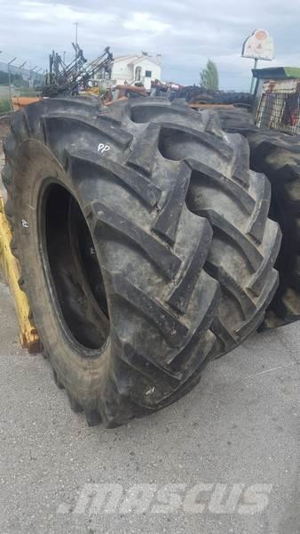  Pneus 16.9-30 Pneumatiky, kola a ráfky