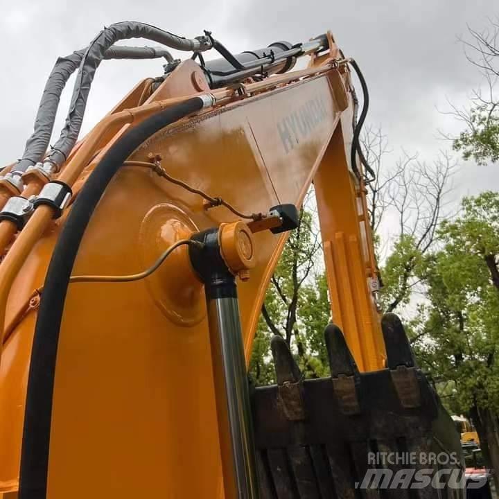 Hyundai R220LC-9S Pásová rýpadla