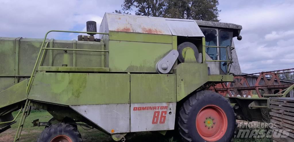CLAAS Dominator 86 Sklízecí mlátičky